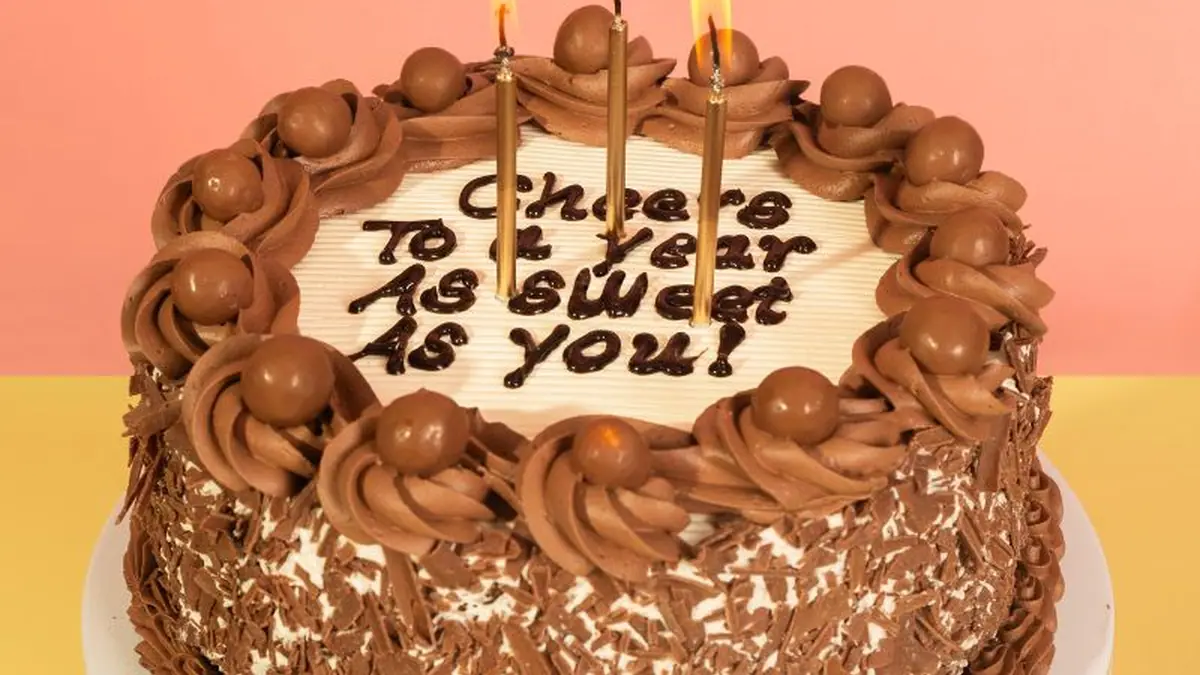 Cake Box – eggless cake shop in Ashford town centre